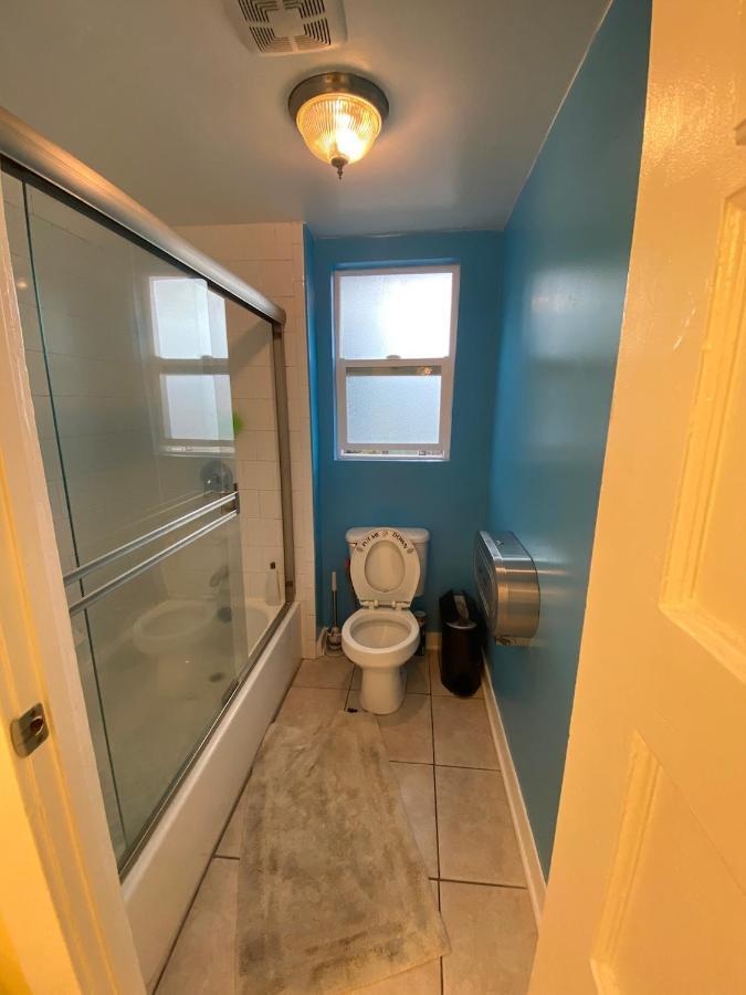 Private Large La Bedroom W Private Half-Bathroom - Ac - Wifi - Private Fridge Near Usc - Exposition Park - Usc Memorial Coliseum - Banc Of California Stadium - Downtown Los Angeles Dtla - University Of Southern California Usc! Ngoại thất bức ảnh
