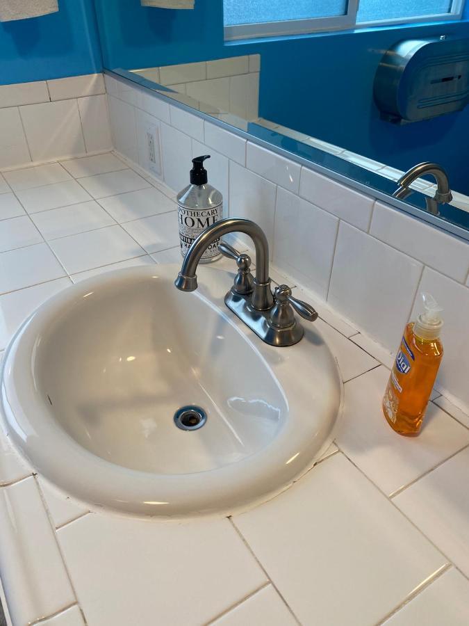 Private Large La Bedroom W Private Half-Bathroom - Ac - Wifi - Private Fridge Near Usc - Exposition Park - Usc Memorial Coliseum - Banc Of California Stadium - Downtown Los Angeles Dtla - University Of Southern California Usc! Ngoại thất bức ảnh